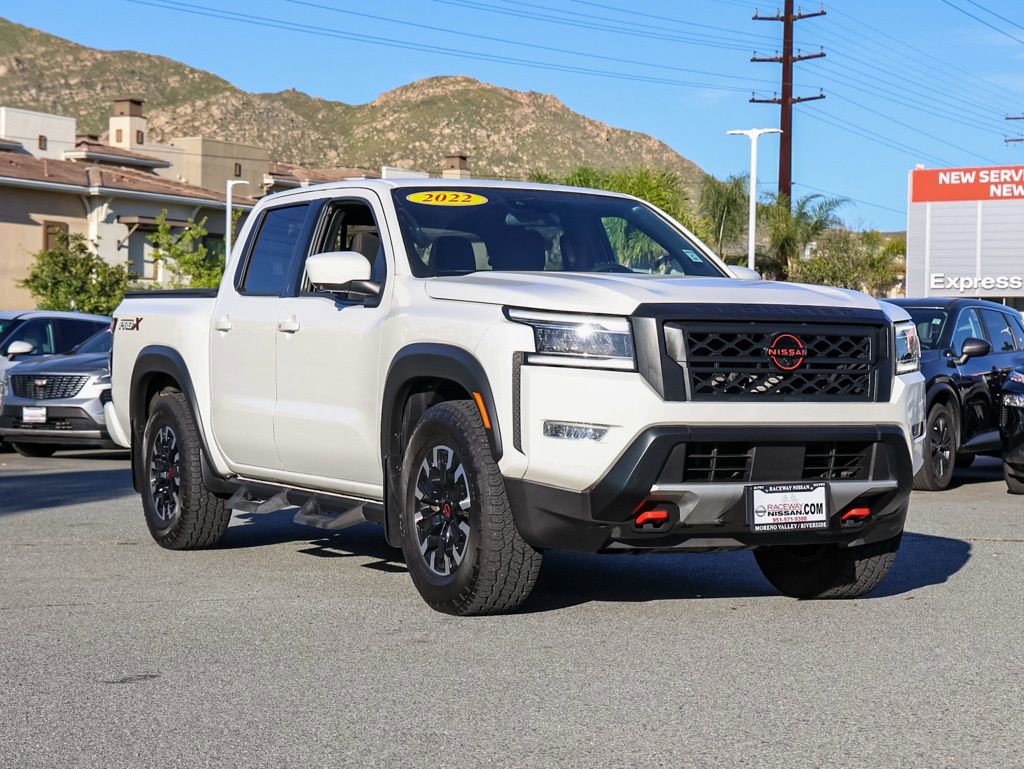 Used 2022 Nissan Frontier Pro-X image 2
