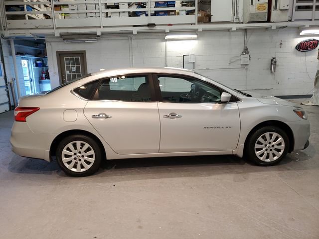 Used 2016 Nissan Sentra SV FWD image 7