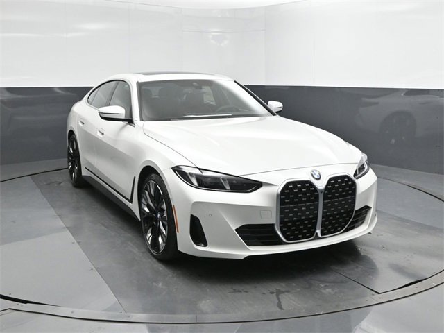 New 2026 BMW 430i w/ Parking Assistance Package image 22