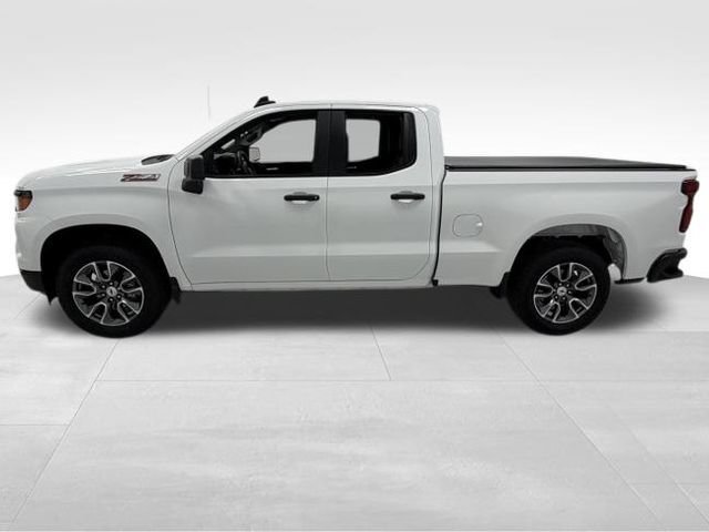 Certified 2025 Chevrolet Silverado 1500 W/T w/ WT Value Package AWD/4WD image 3