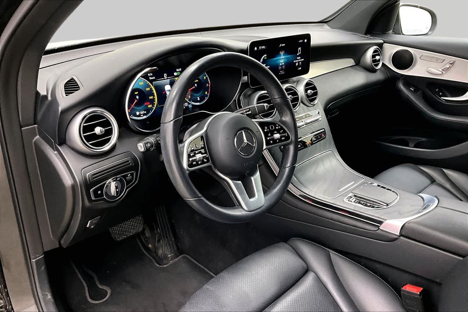 Certified 2022 Mercedes-Benz GLC 300 image 17