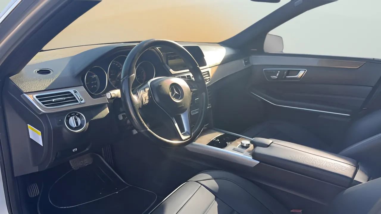 Used 2014 Mercedes-Benz E 350 4MATIC Sedan image 13