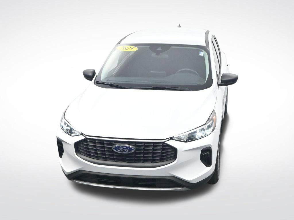 Used 2025 Ford Escape Active image 24