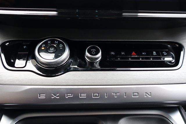 New 2026 Ford Expedition Platinum w/ Driver's Package image 29