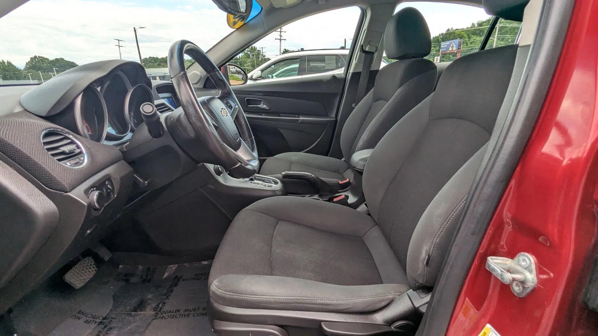 Used 2011 Chevrolet Cruze LT FWD image 10