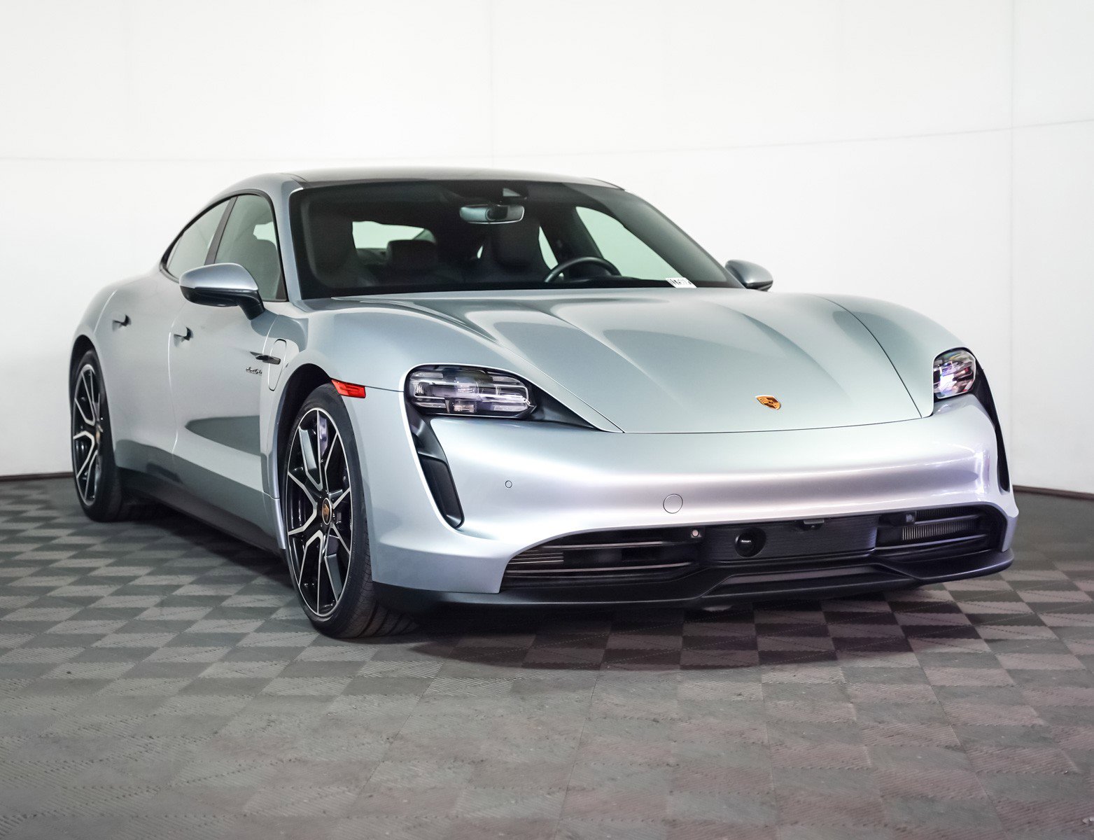 Certified 2023 Porsche Taycan image 8