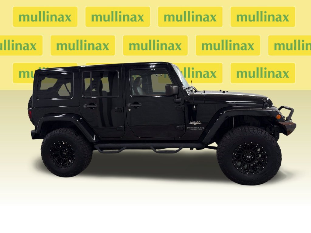 Used 2015 Jeep Wrangler Unlimited Sahara AWD/4WD image 2