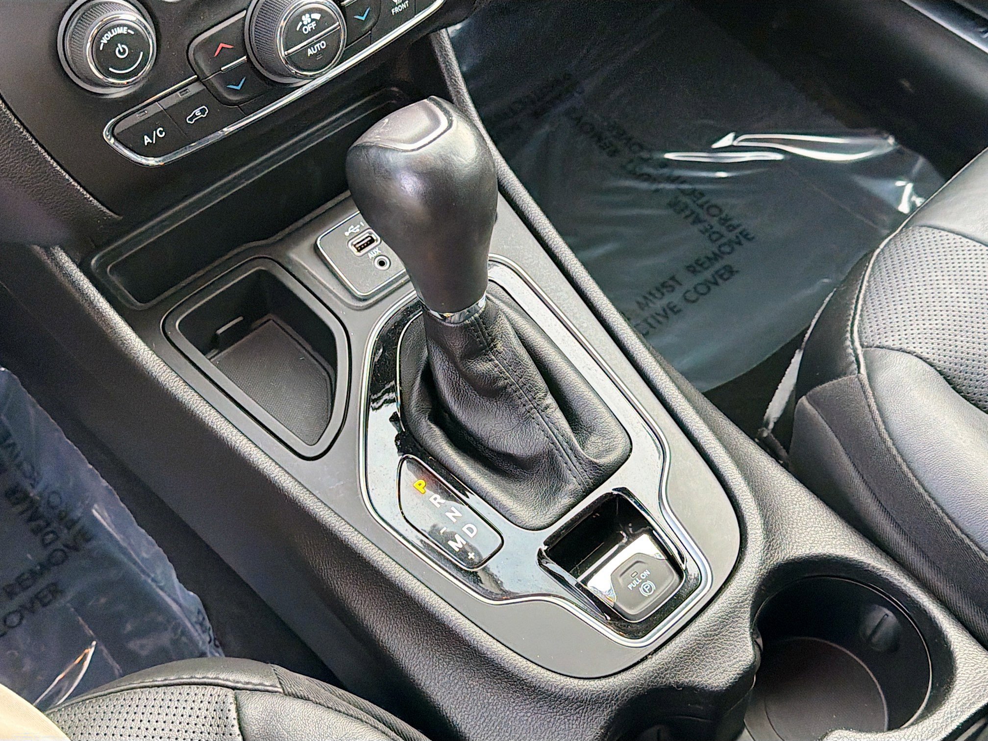 Used 2020 Jeep Cherokee Limited FWD image 28