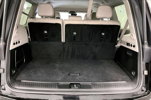 Used 2022 Jeep Wagoneer Series III w/ Rear Seat Video Group 1 AWD/4WD image 40