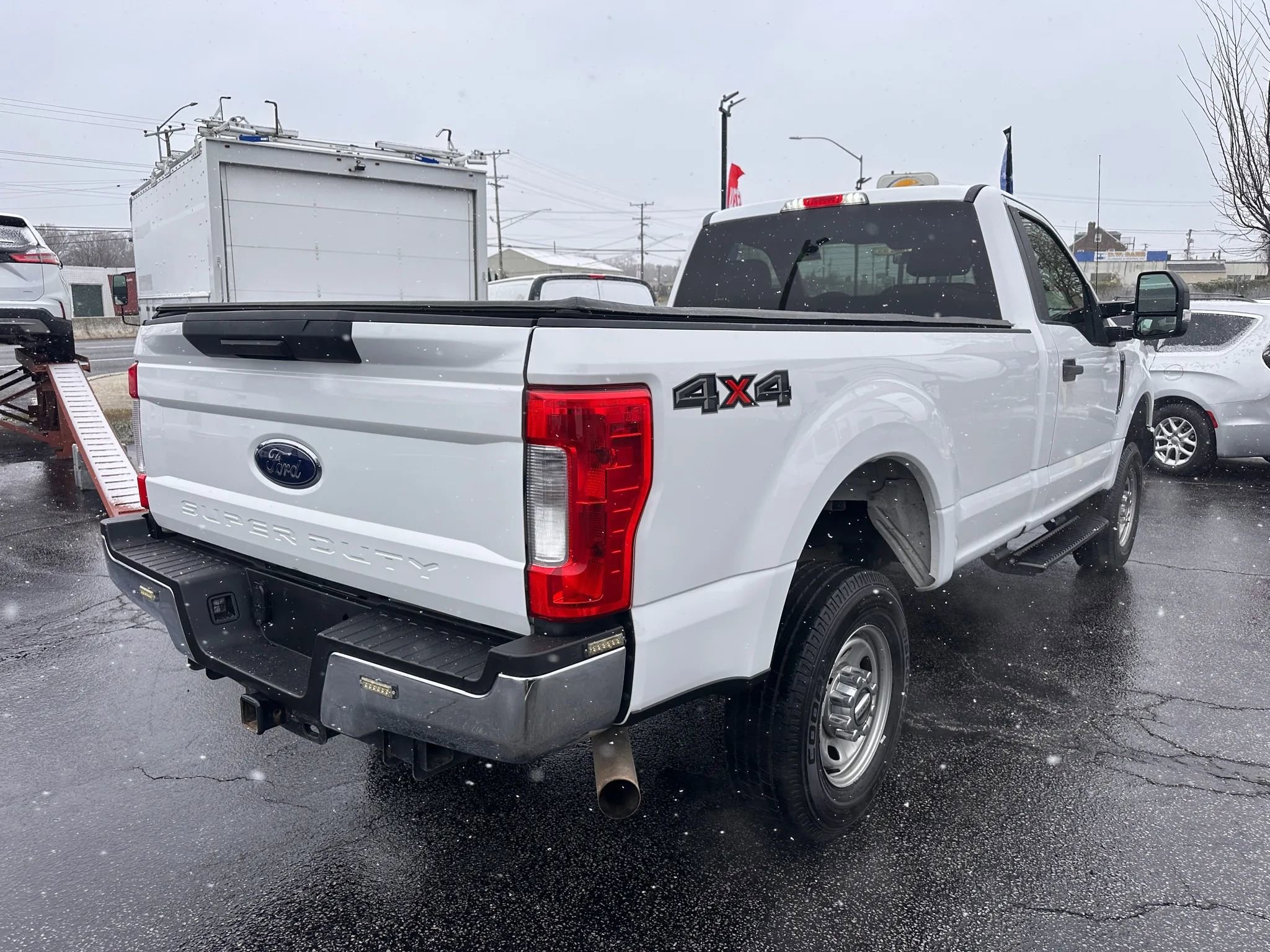 Used 2017 Ford F250 XL w/ Power Equipment Group image 5