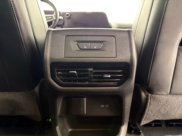 Used 2025 Chevrolet Silverado EV LT image 28