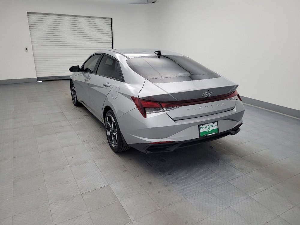 Used 2023 Hyundai Elantra SEL w/ Convenience Package image 5