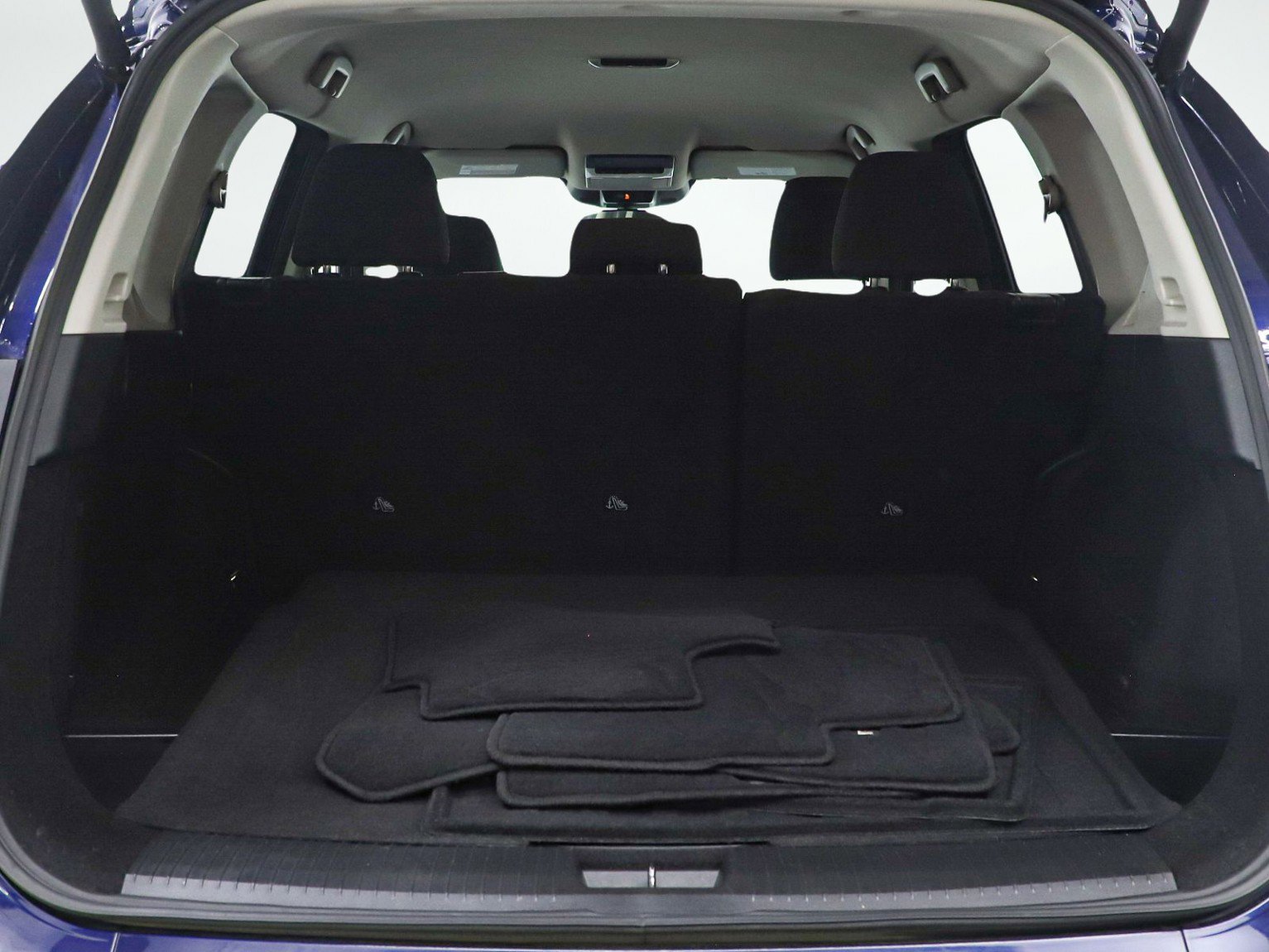 Used 2025 Nissan Rogue SV image 18