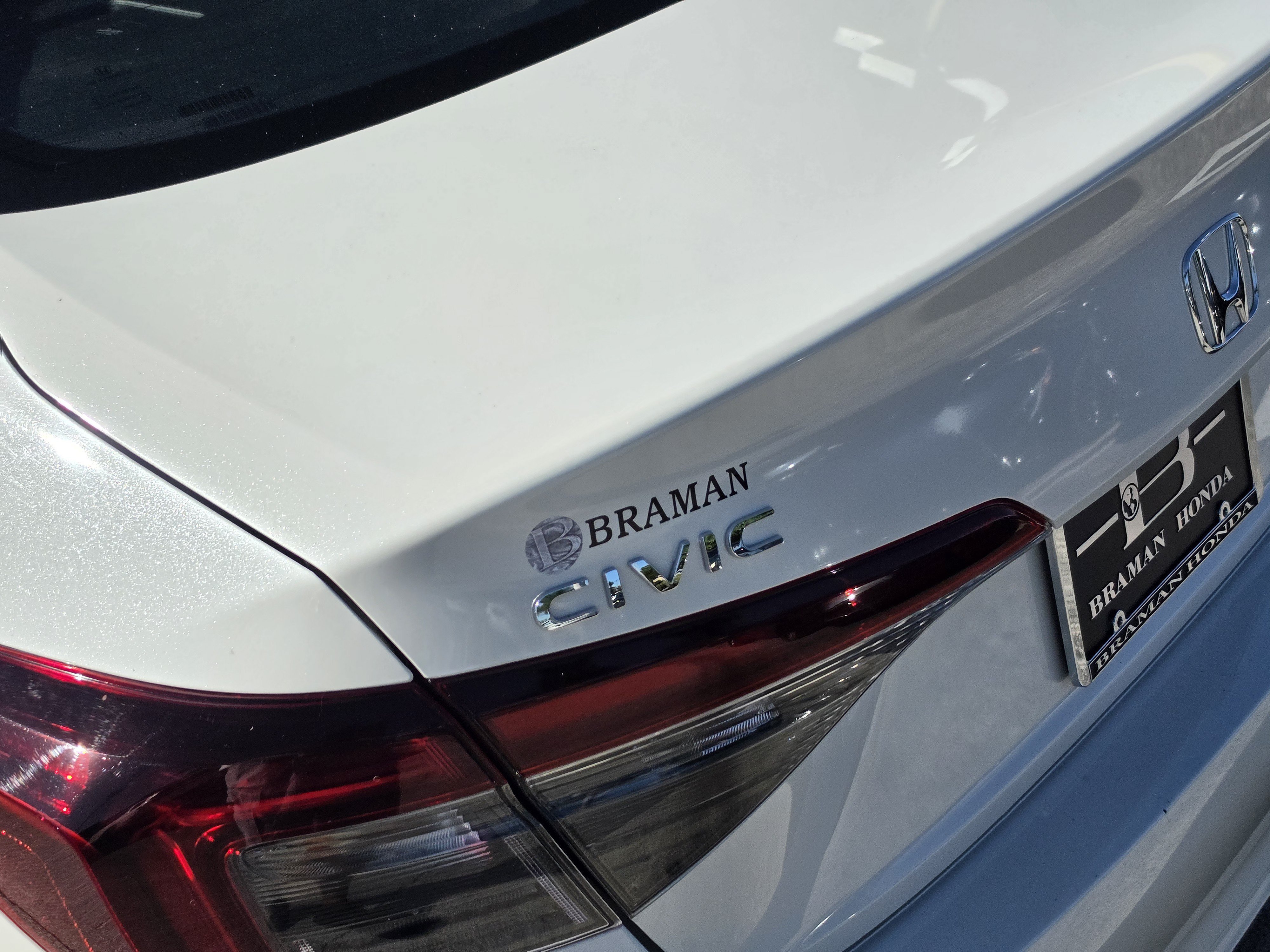 Used 2024 Honda Civic LX image 5