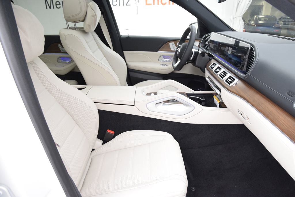 New 2025 Mercedes-Benz GLS 580 4MATIC image 15