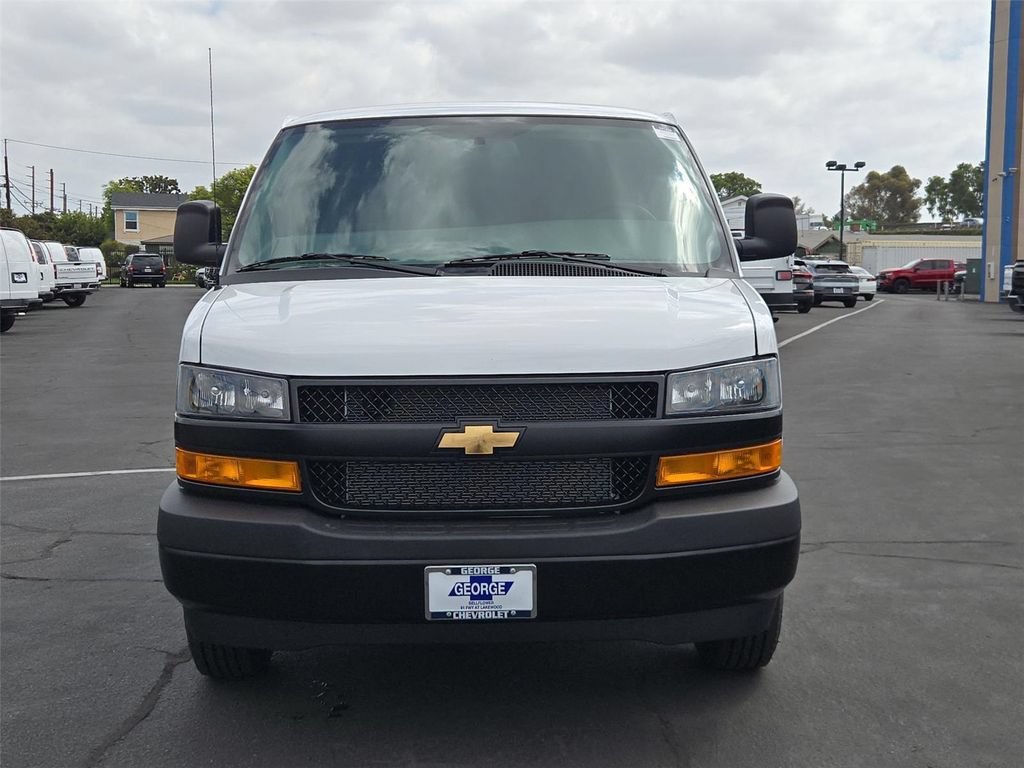 New 2026 Chevrolet Express 2500 w/ Driver Convenience Package RWD image 30