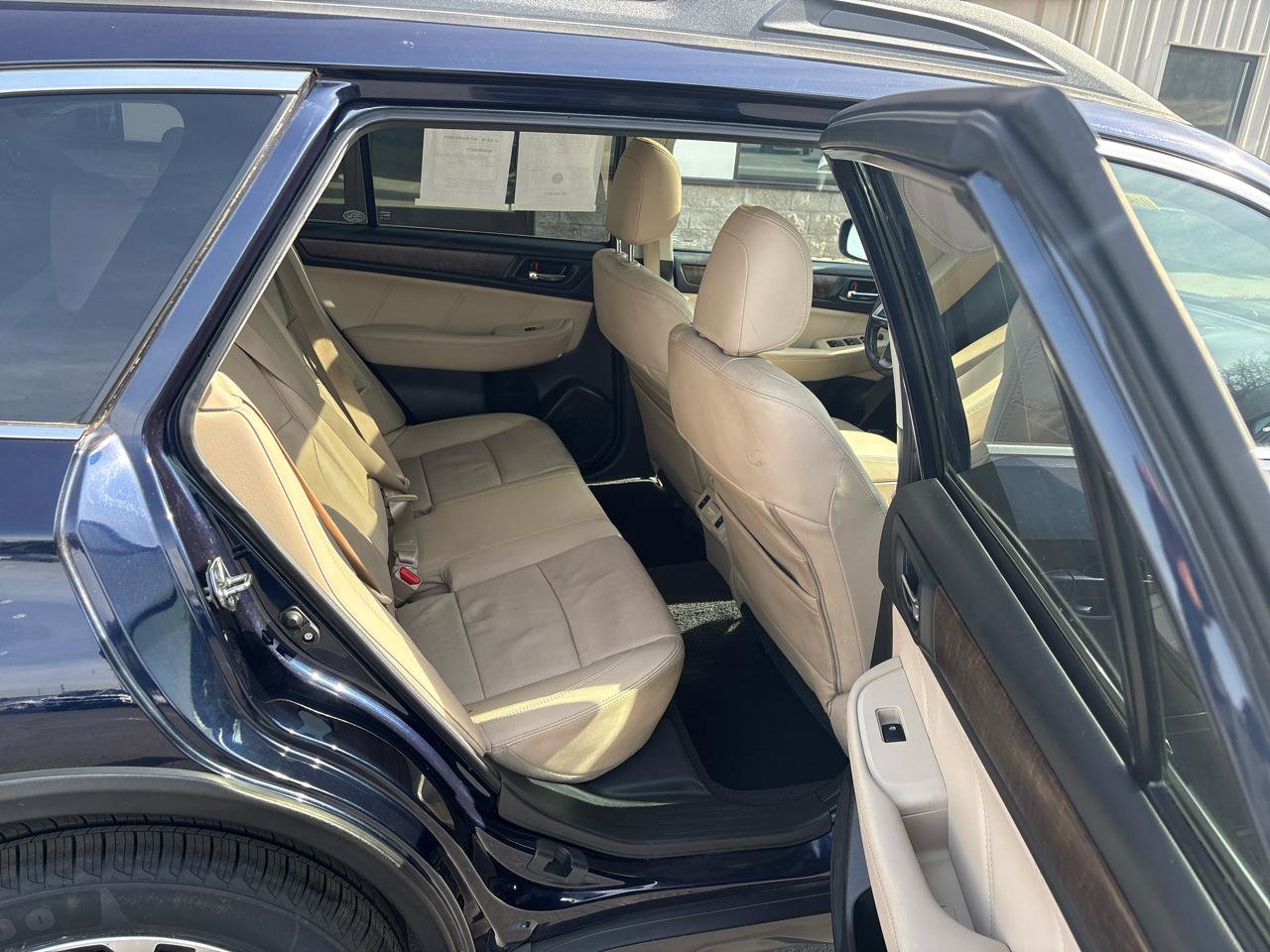 Used 2018 Subaru Outback 2.5i Limited image 16