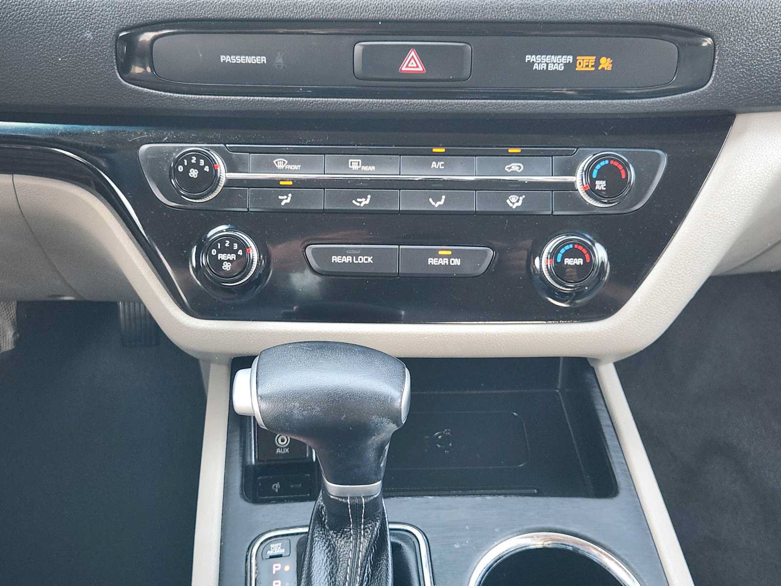 Used 2020 Kia Sedona EX FWD image 17
