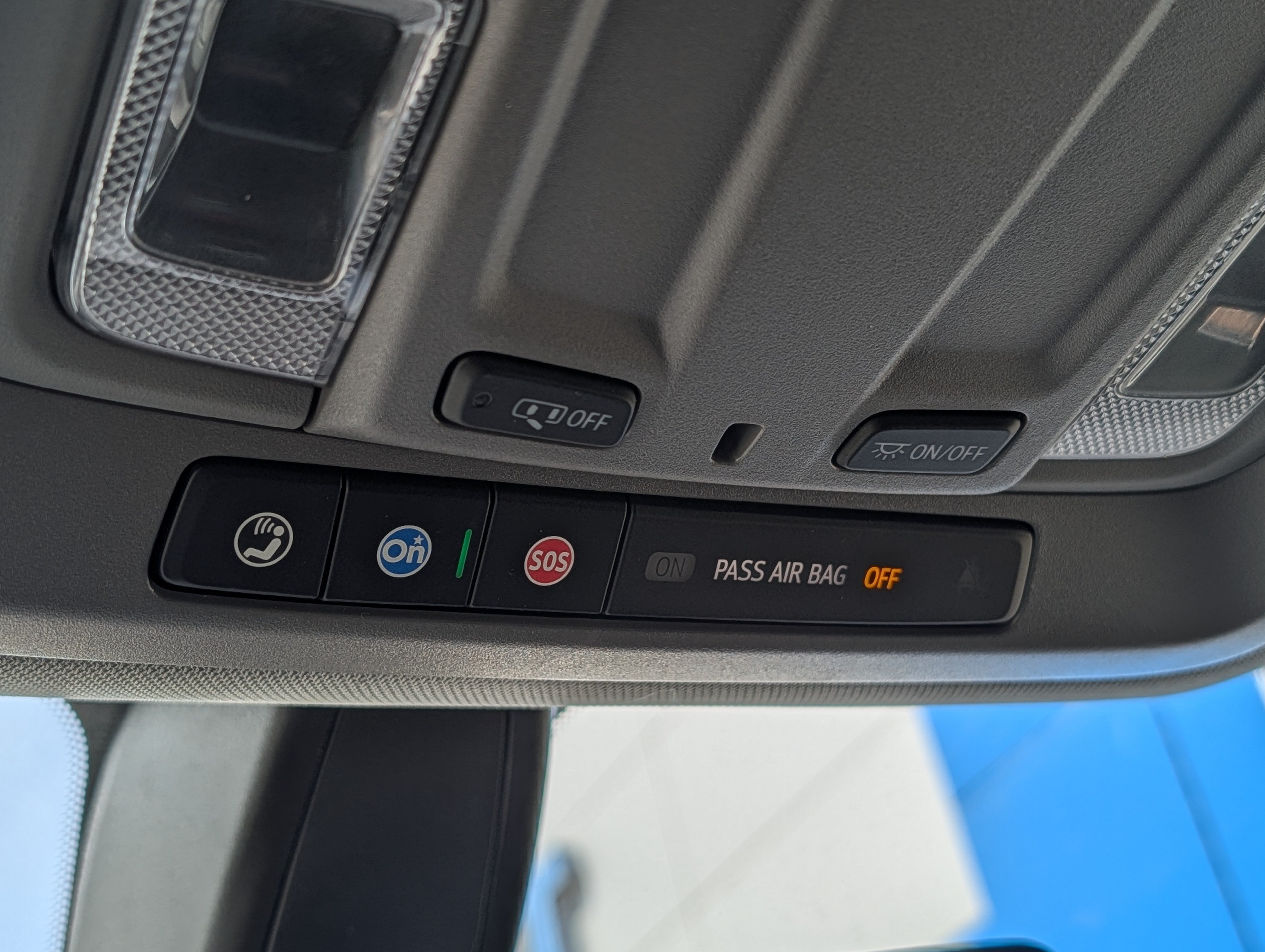 Used 2022 Chevrolet Silverado 1500 LT AWD/4WD image 26
