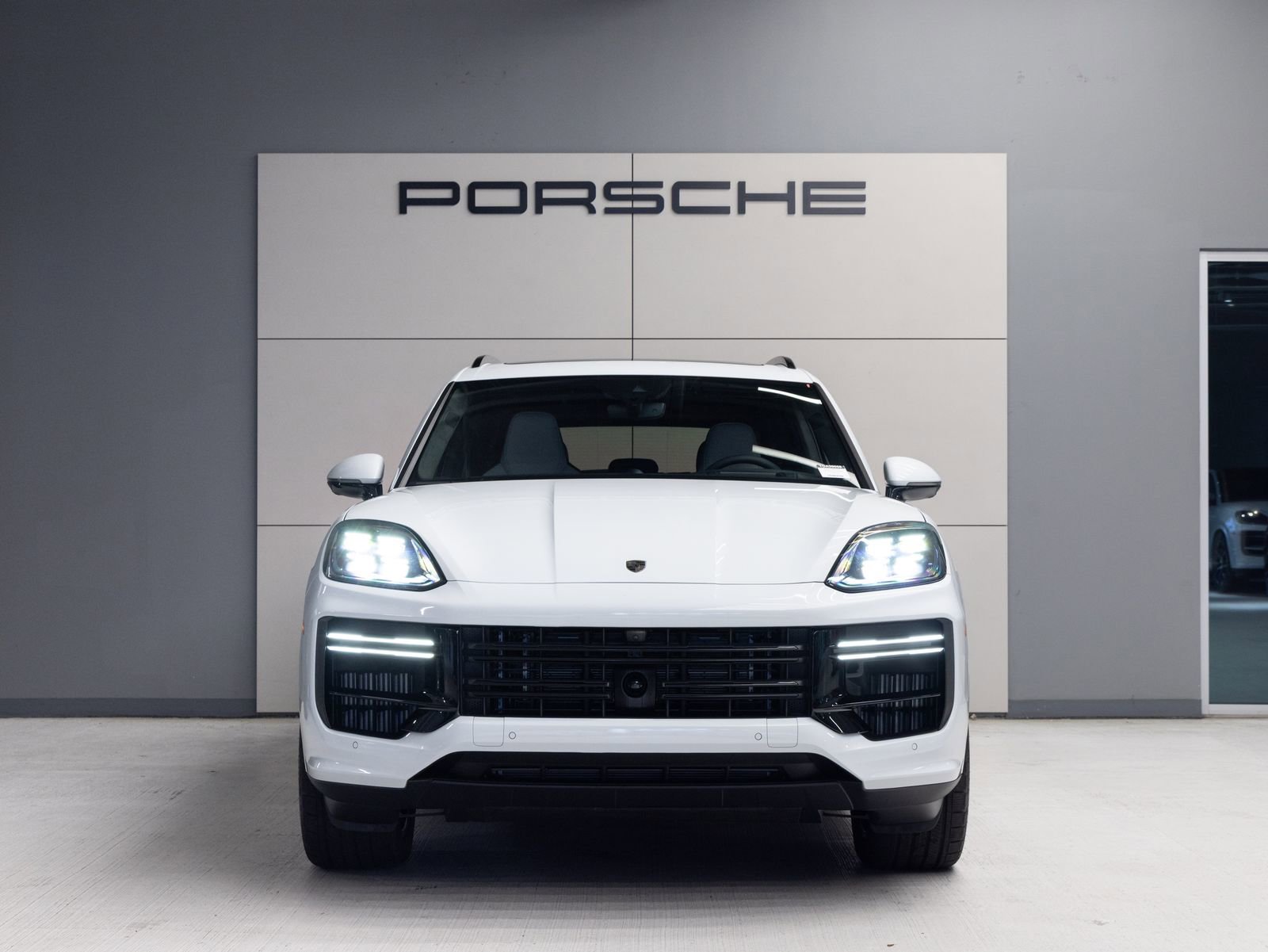 New 2026 Porsche Cayenne Turbo AWD/4WD image 10