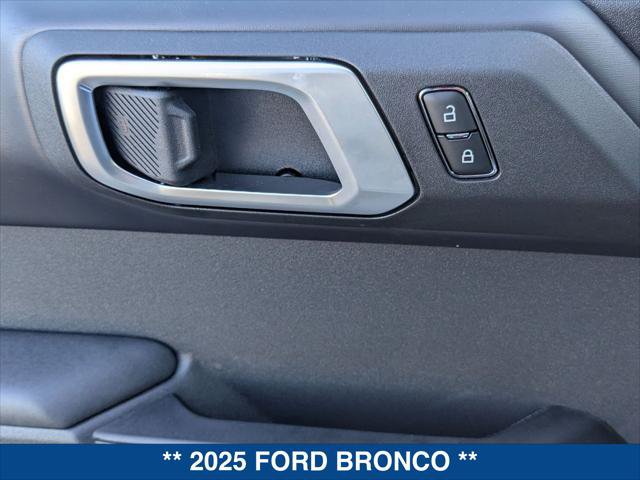 New 2025 Ford Bronco Badlands AWD/4WD image 11