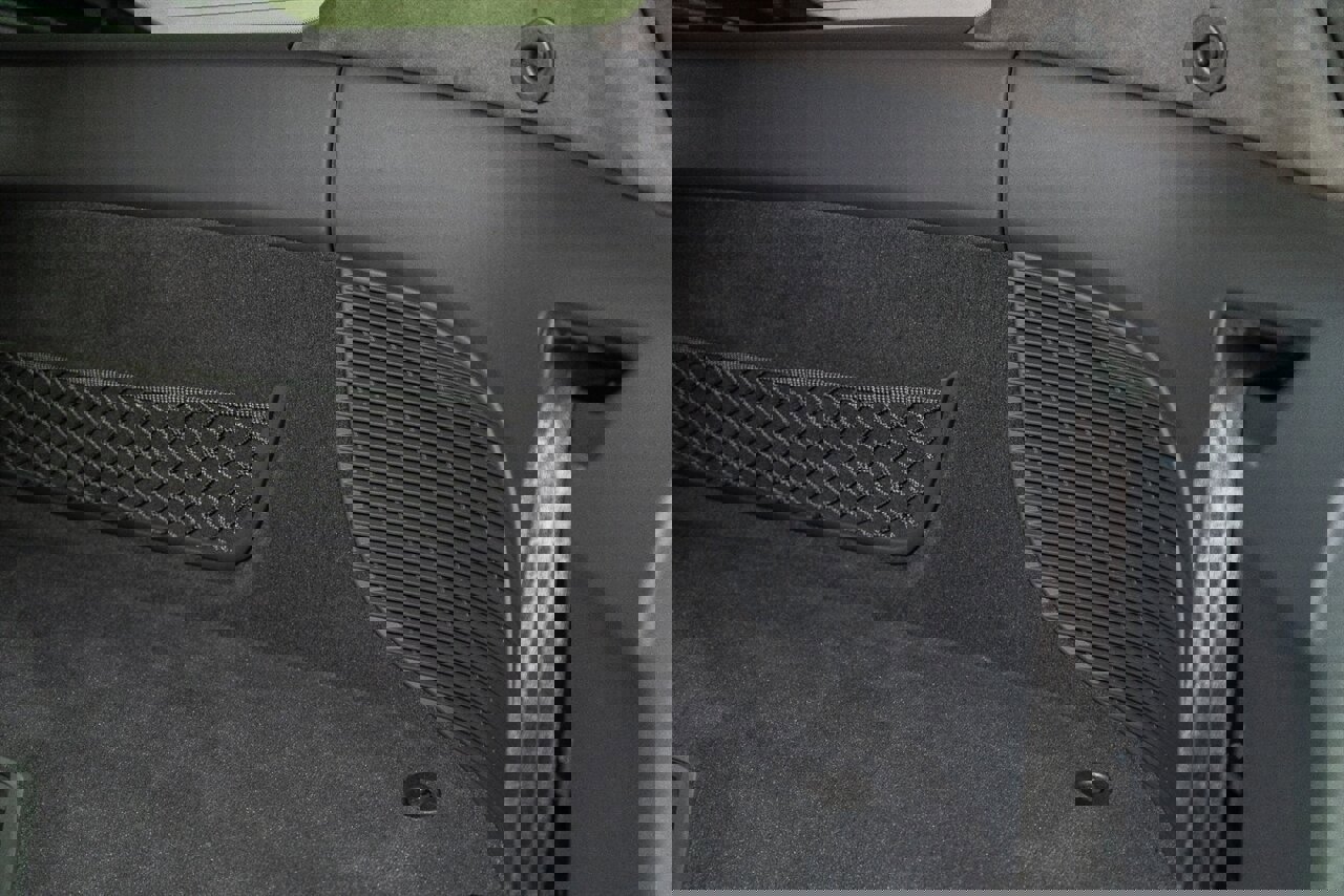 Used 2023 Audi R8 V10 performance w/ R8 Performance Design Package image 21