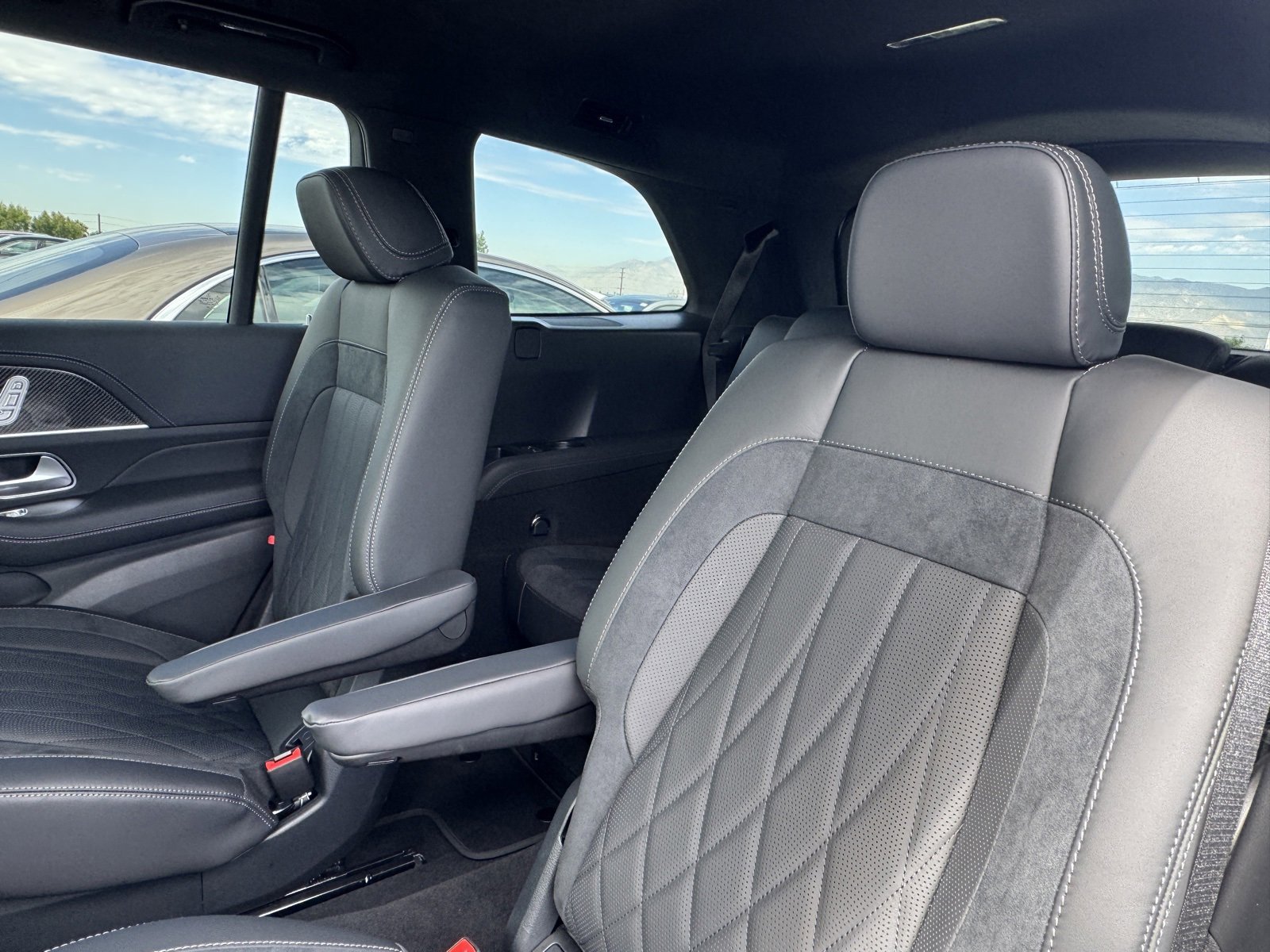 New 2025 Mercedes-Benz GLS 63 AMG 4MATIC image 34