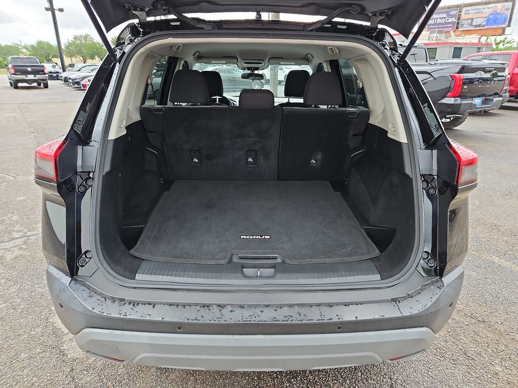 Used 2021 Nissan Rogue SV AWD/4WD image 15