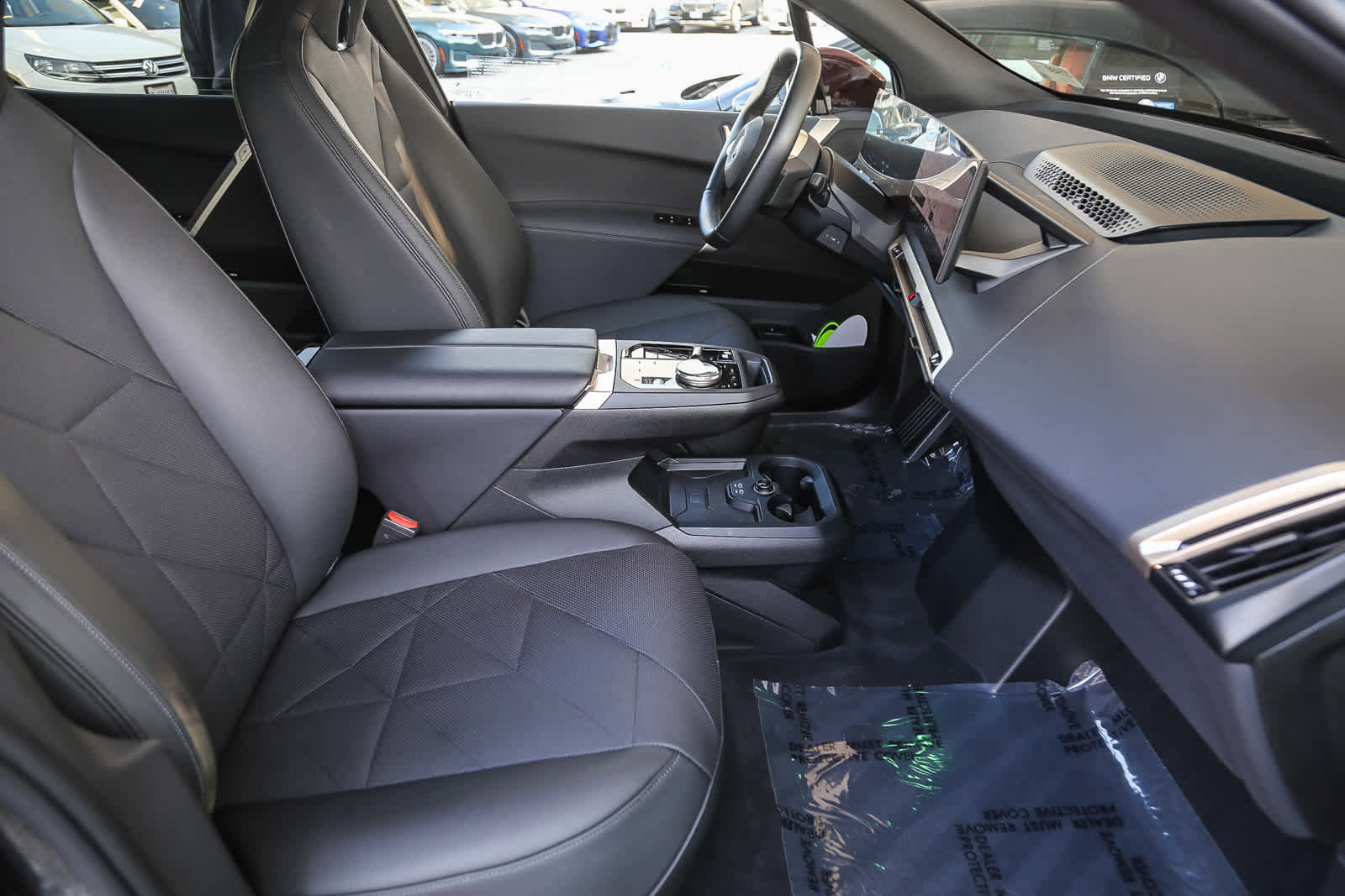 Used 2025 BMW iX xDrive50 w/ Sport Package image 13