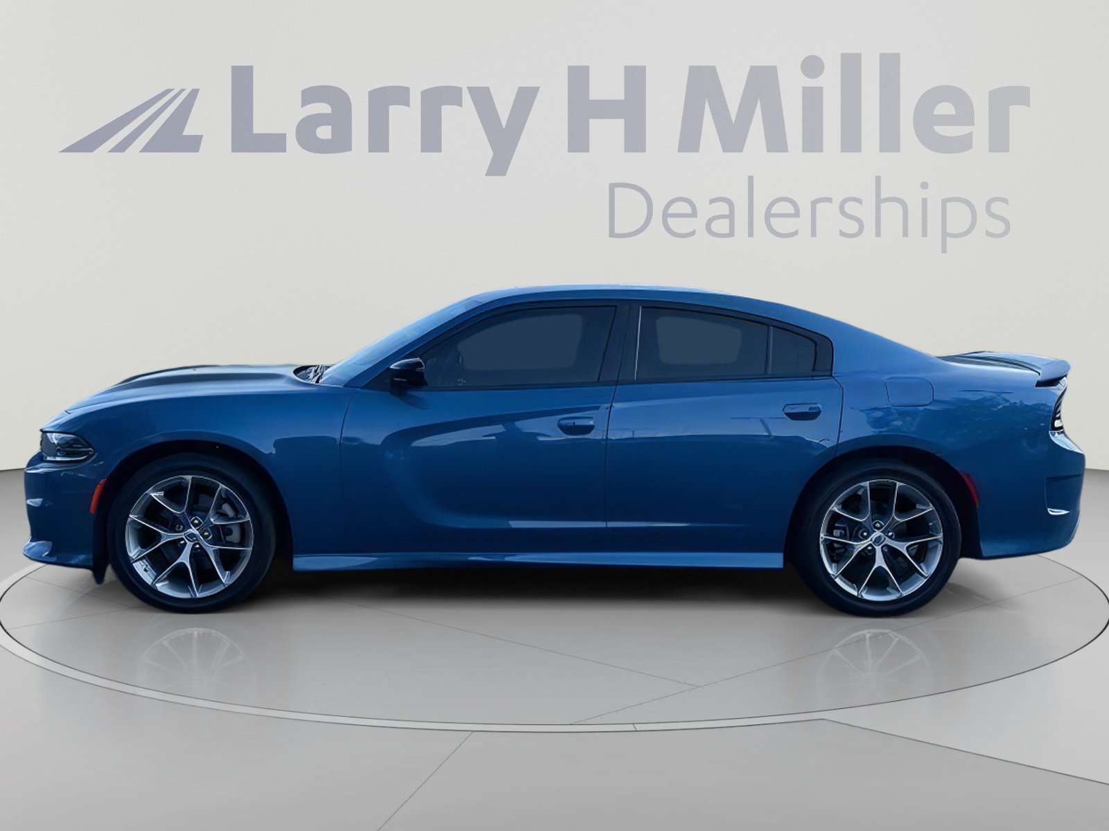 Used 2023 Dodge Charger GT w/ Navigation & Travel Group RWD image 2