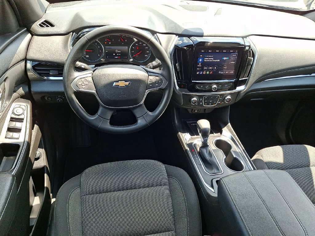 Used 2023 Chevrolet Traverse LT AWD/4WD image 2
