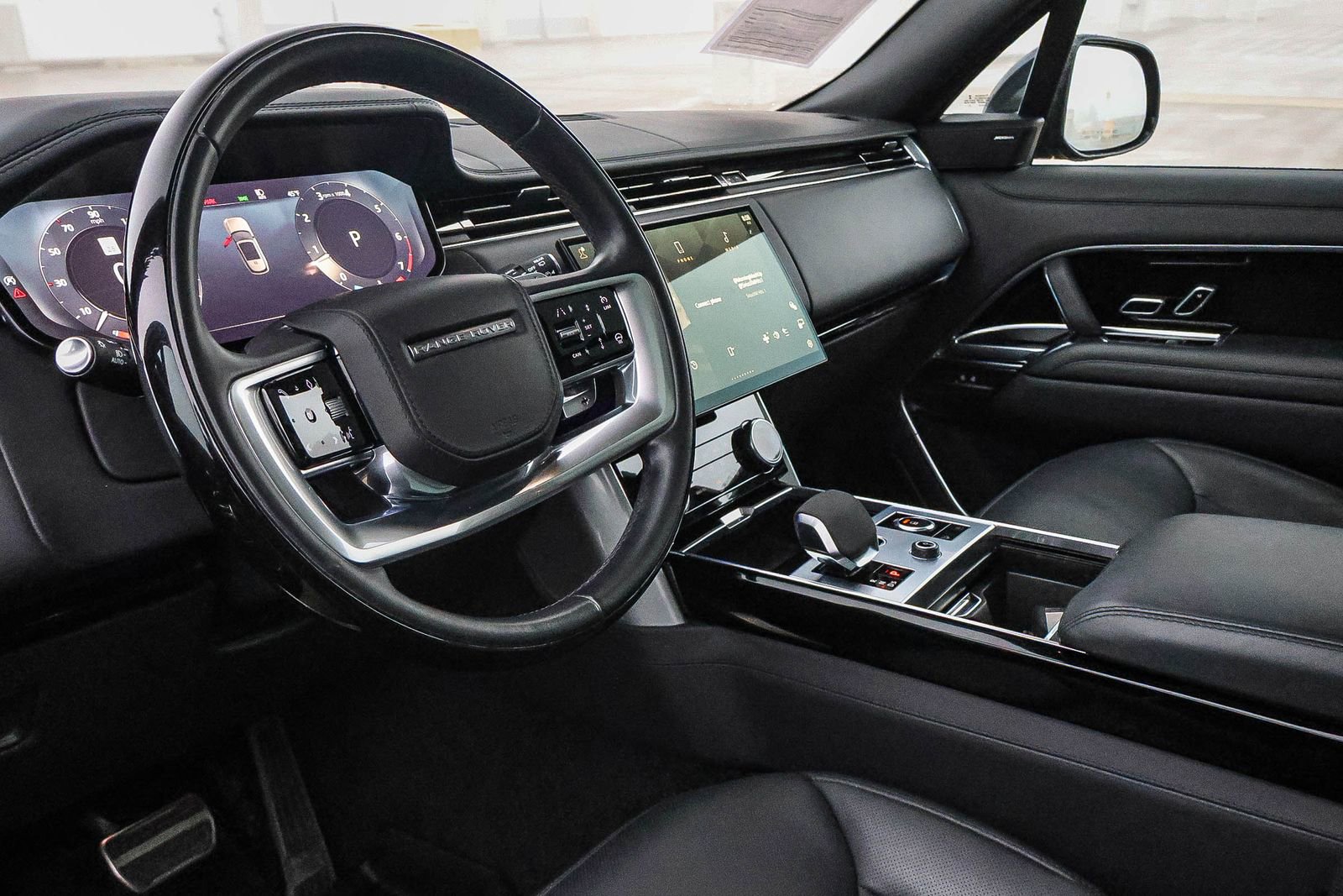 Used 2023 Land Rover Range Rover SE image 28