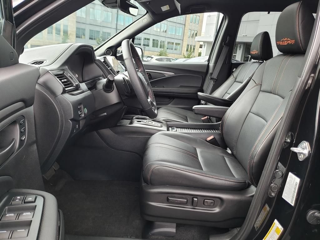 Used 2023 Honda Passport TrailSport image 17