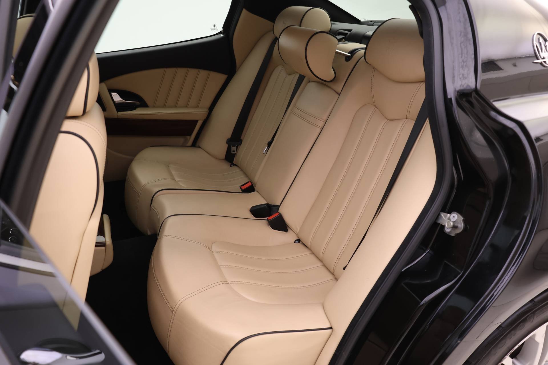 Used 2010 Maserati Quattroporte image 14