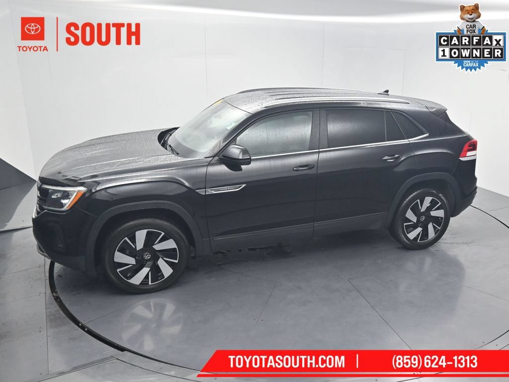 Used 2024 Volkswagen Atlas Cross Sport SE FWD image 55