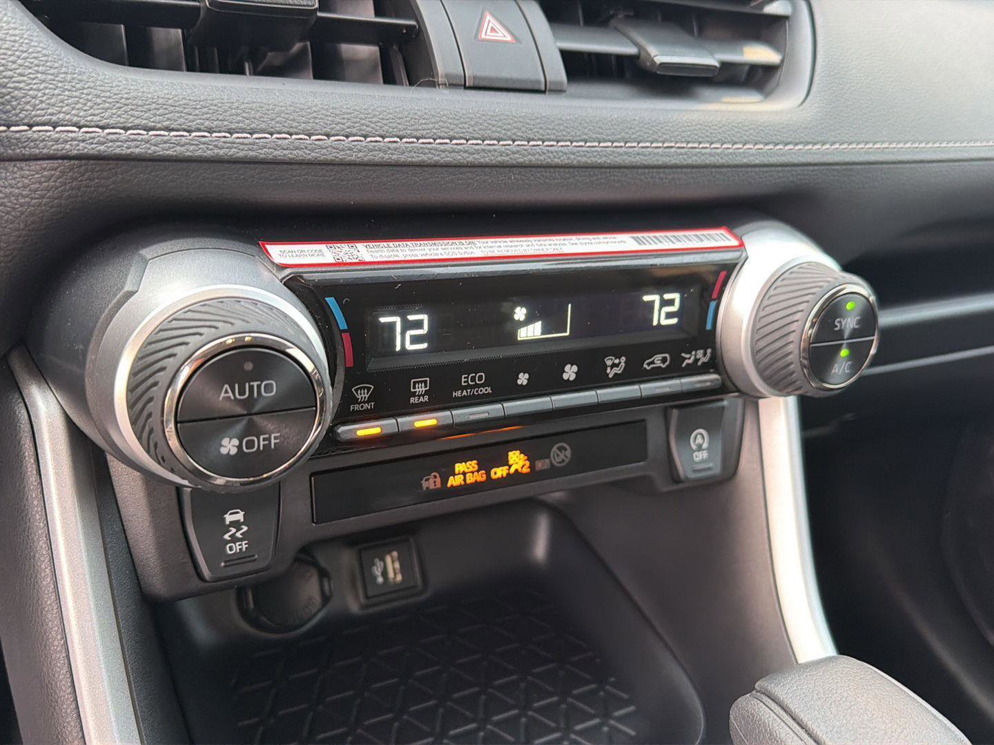 Certified 2025 Toyota RAV4 XLE AWD/4WD image 25