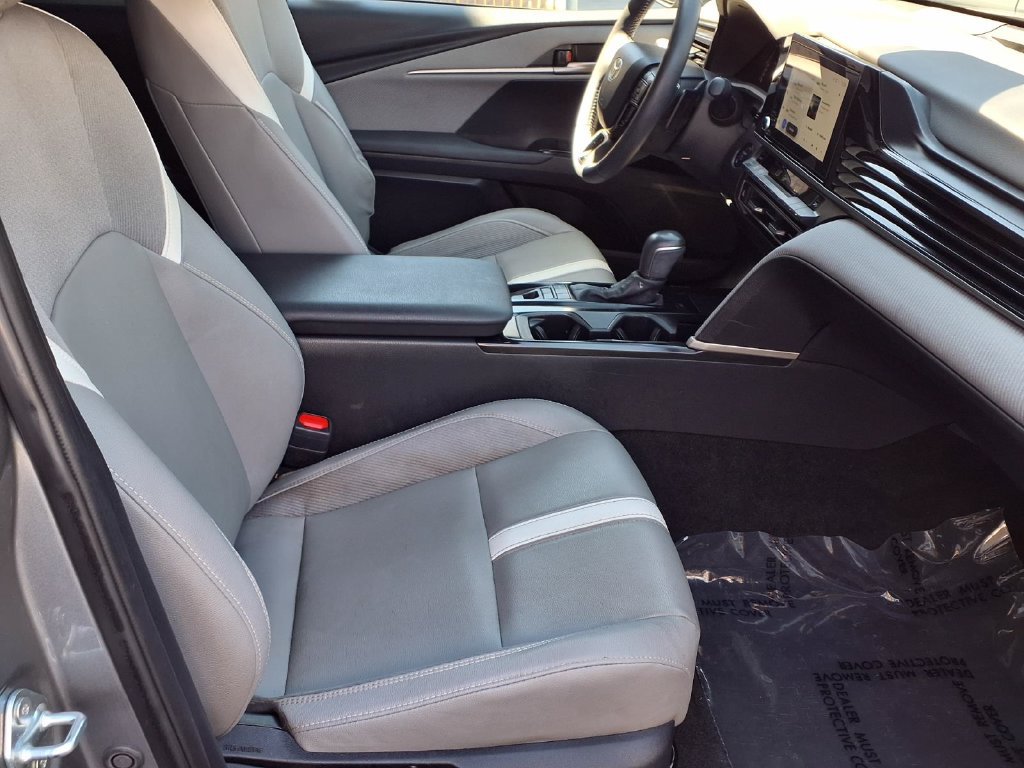 Certified 2025 Toyota Camry SE FWD image 37