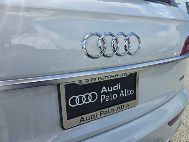 Used 2025 Audi Q5 e Premium Plus w/ Premium Plus Package image 16