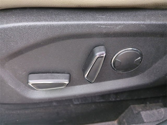 Used 2019 Ford Edge Titanium image 22