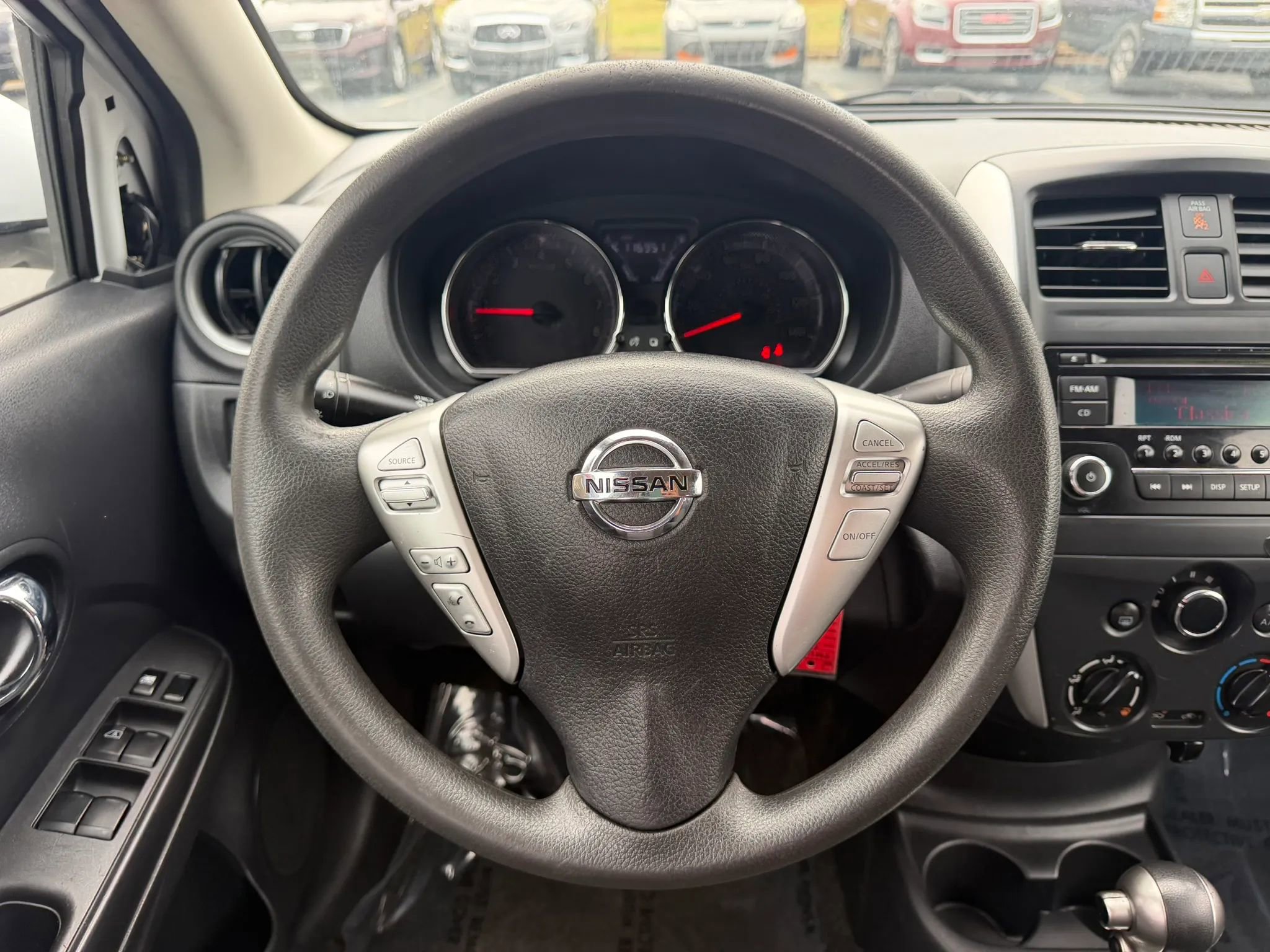 Used 2016 Nissan Versa SV FWD image 15