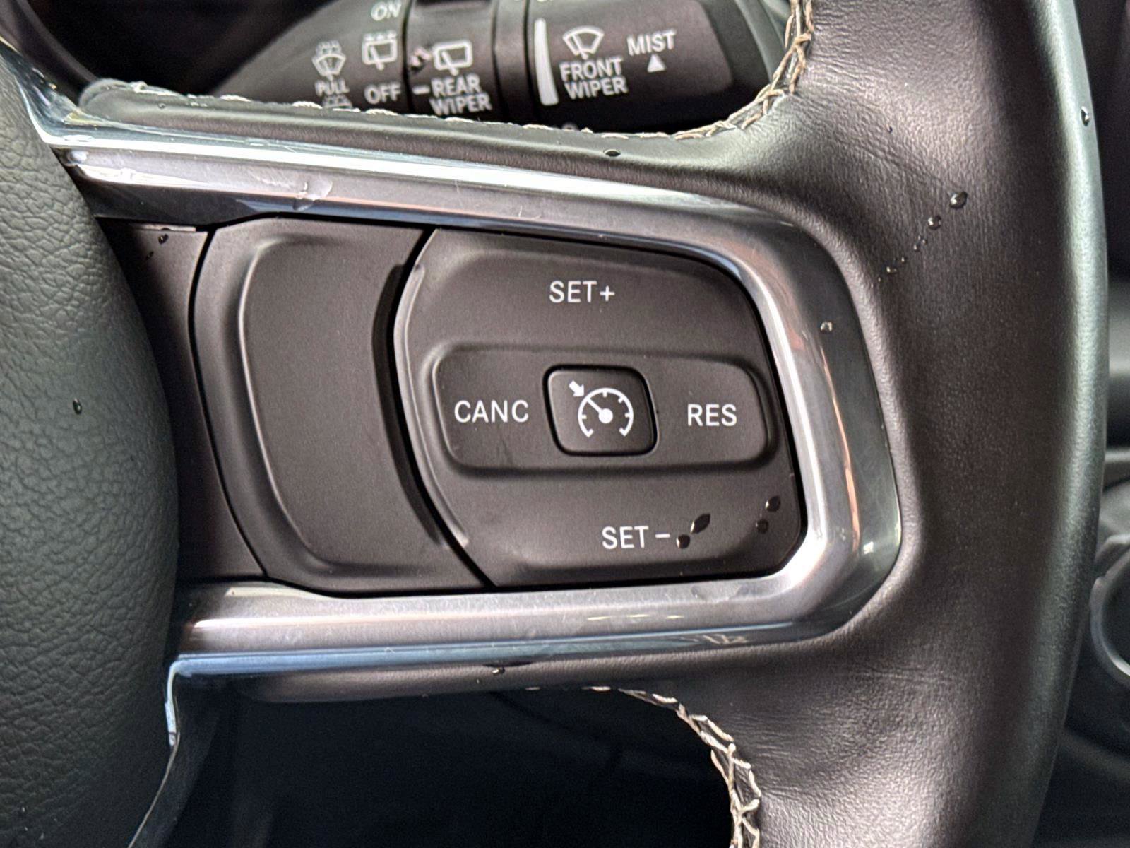 Used 2022 Jeep Wrangler Unlimited Sahara w/ Cold Weather Group image 17