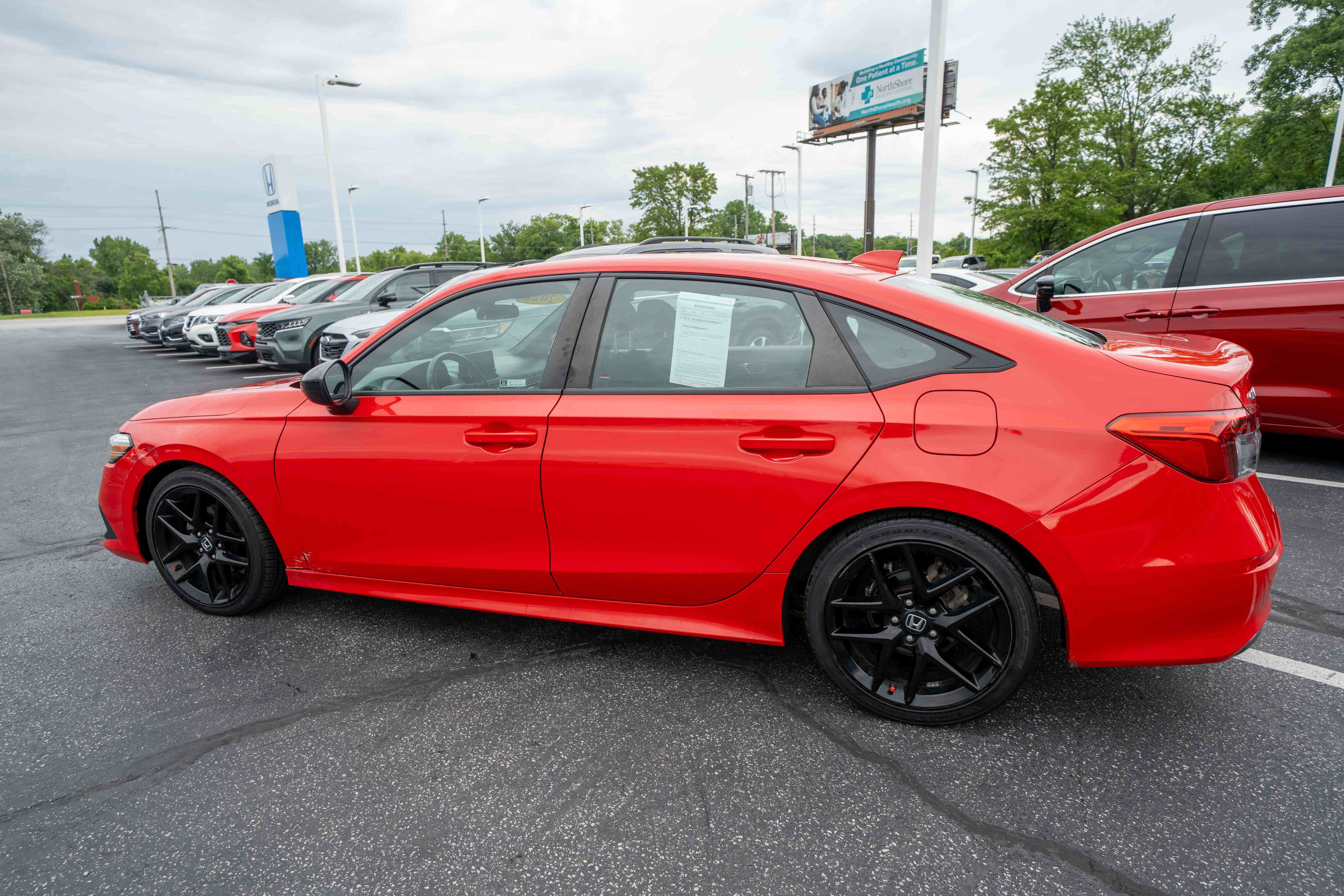 Used 2022 Honda Civic Sport image 4