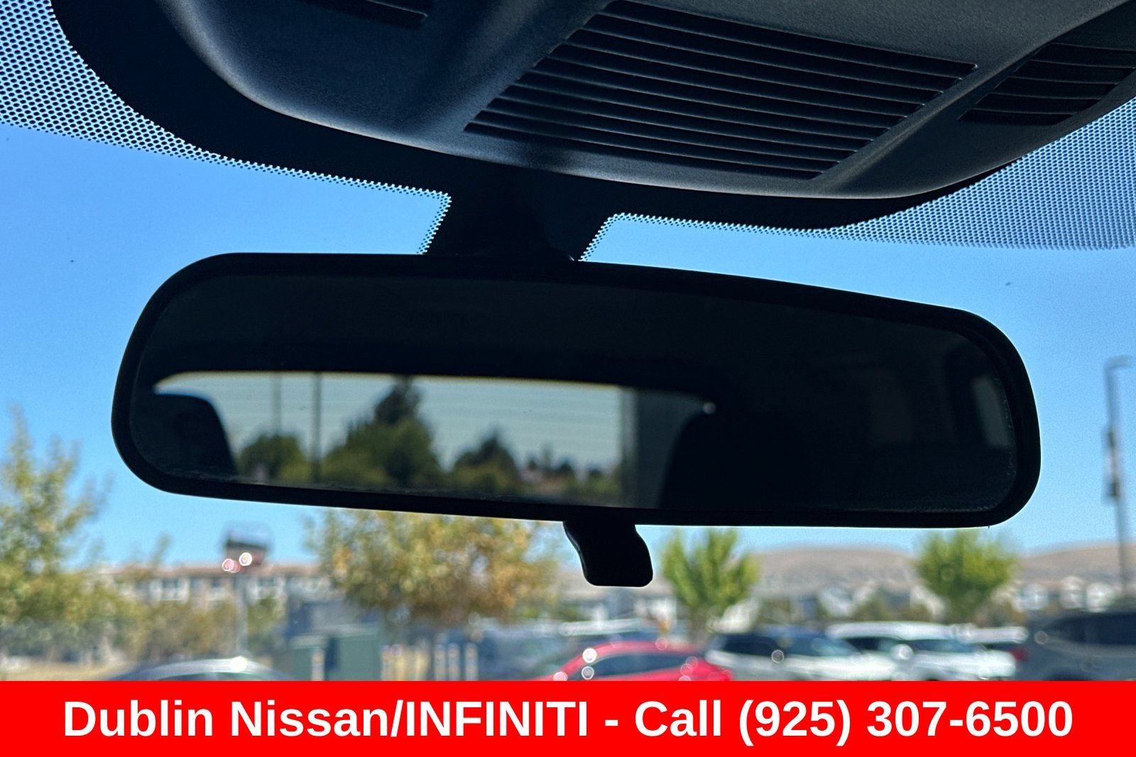 Used 2024 Nissan Rogue S FWD image 26