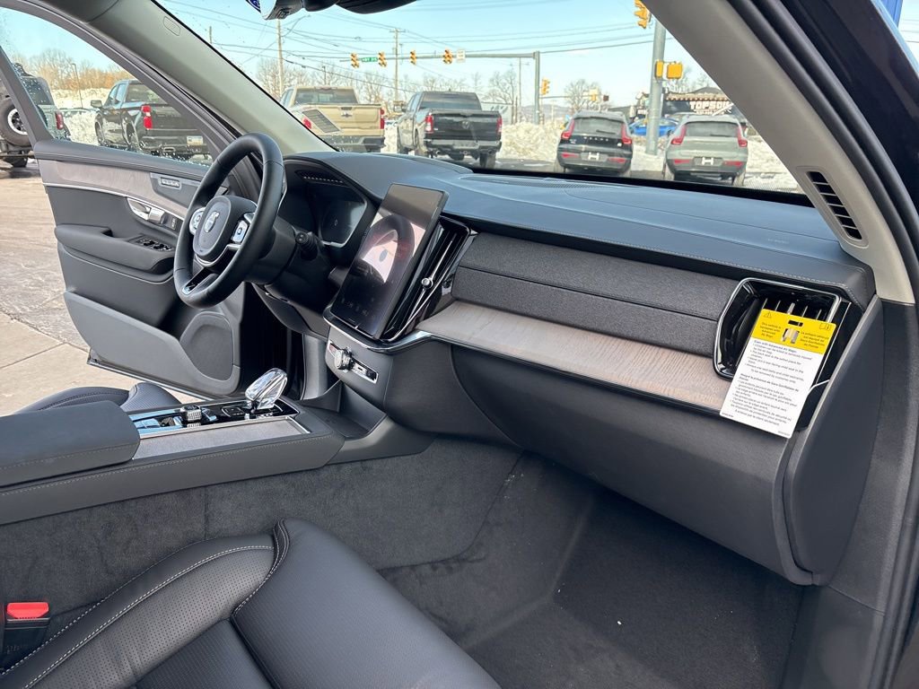 New 2026 Volvo XC90 T8 Ultra w/ Protection Package Premier image 38