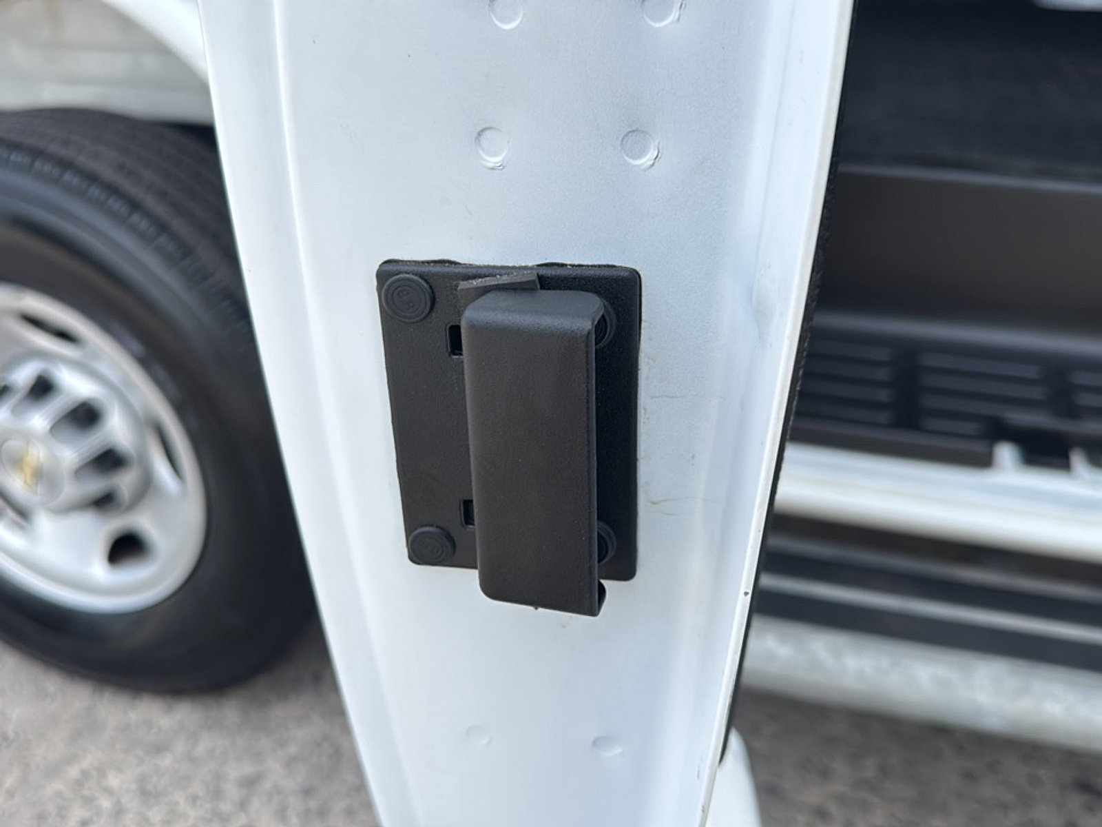 Certified 2025 Chevrolet Express 2500 w/ Driver Convenience Package RWD image 24