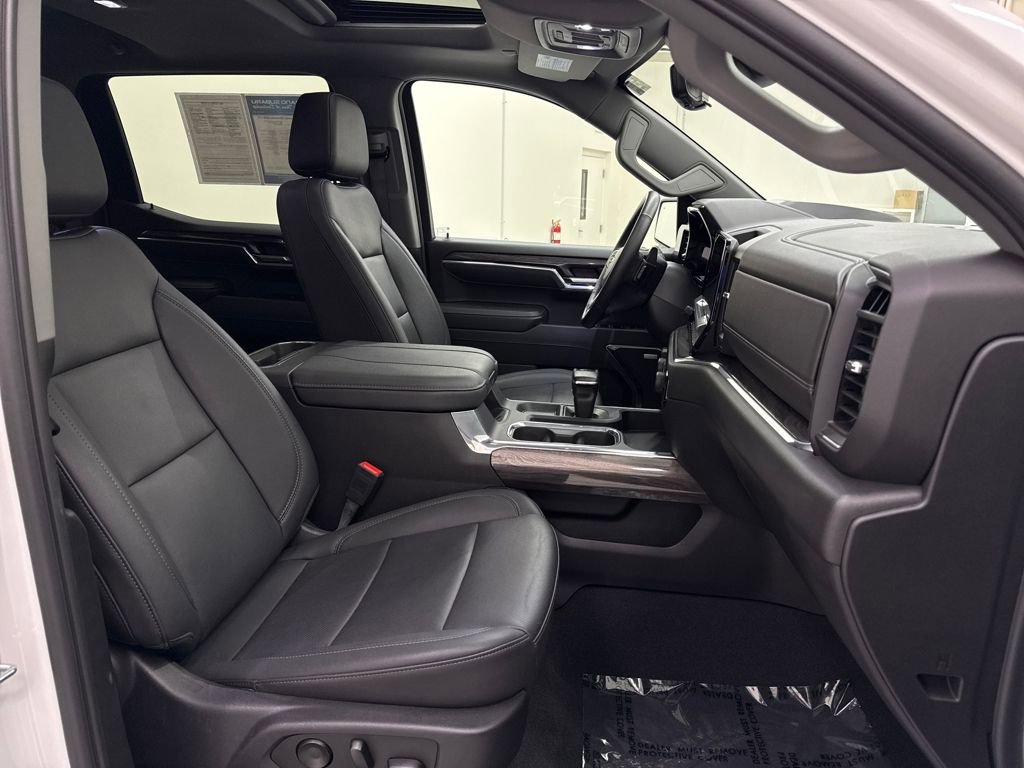 Used 2024 Chevrolet Silverado 1500 LTZ w/ LTZ Premium Package image 23