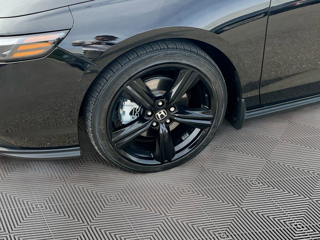 Used 2023 Honda Accord Sport image 28