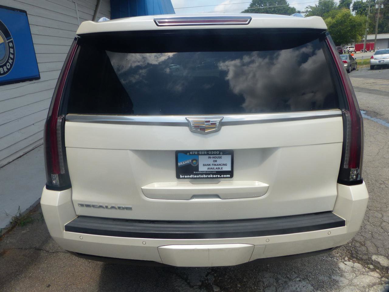 Used 2015 Cadillac Escalade ESV Premium AWD/4WD image 6