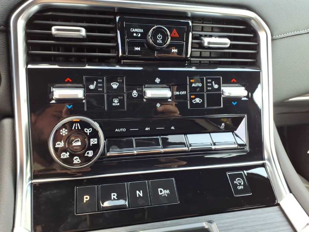 New 2026 Nissan Armada SL w/ Captain's Chari Seat Package AWD/4WD image 11