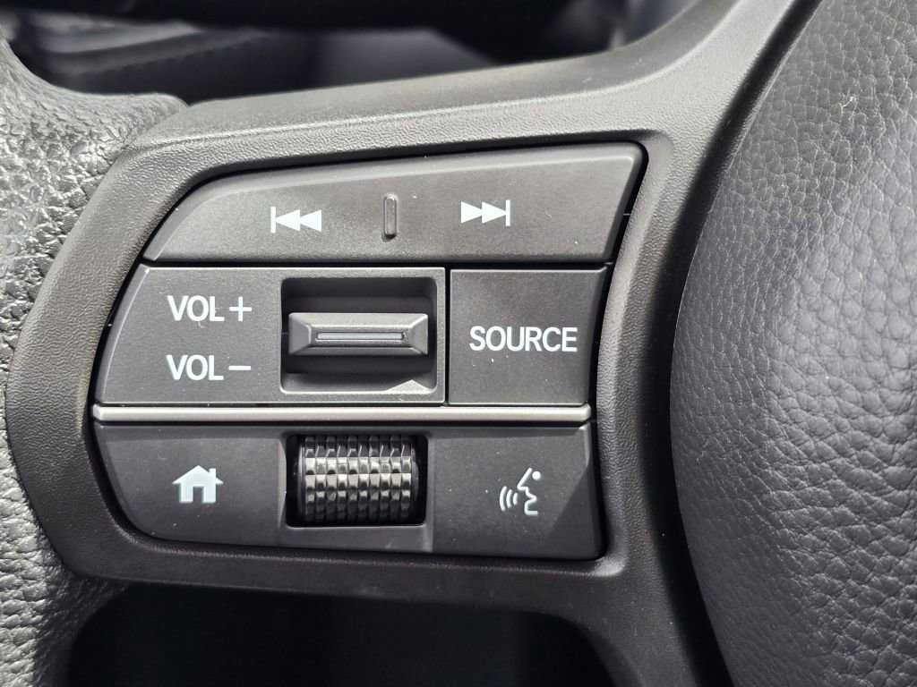 Used 2025 Honda HR-V LX image 15